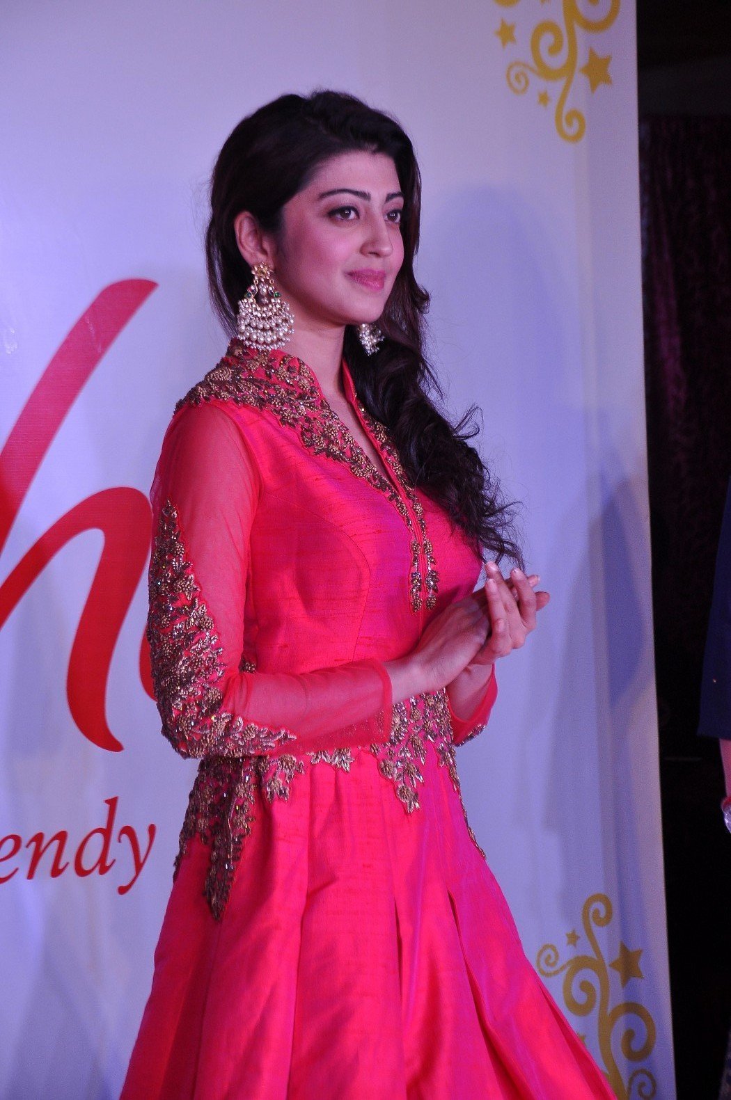 Pranitha at Love For Handloom Fashion Event Photos | Picture 1471730