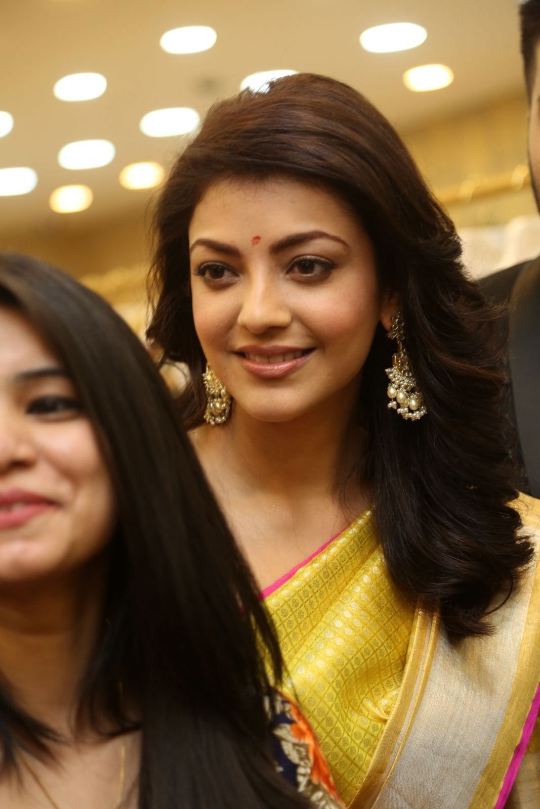 Kajal Agarwal Looking Gorgeous in Saree during Trisha Designer Store Launch Photos | Picture 1472270