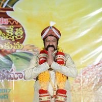Nandamuri Balakrishna - Gautamiputra Satakarni Team Fans Meet Photos | Picture 1458305