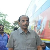 Vijayendra Prasad - Allu Arjun and Tollywood Celebs in Theater To Watch Khaidi No 150 With Fans Coverage Photos | Picture 1459961