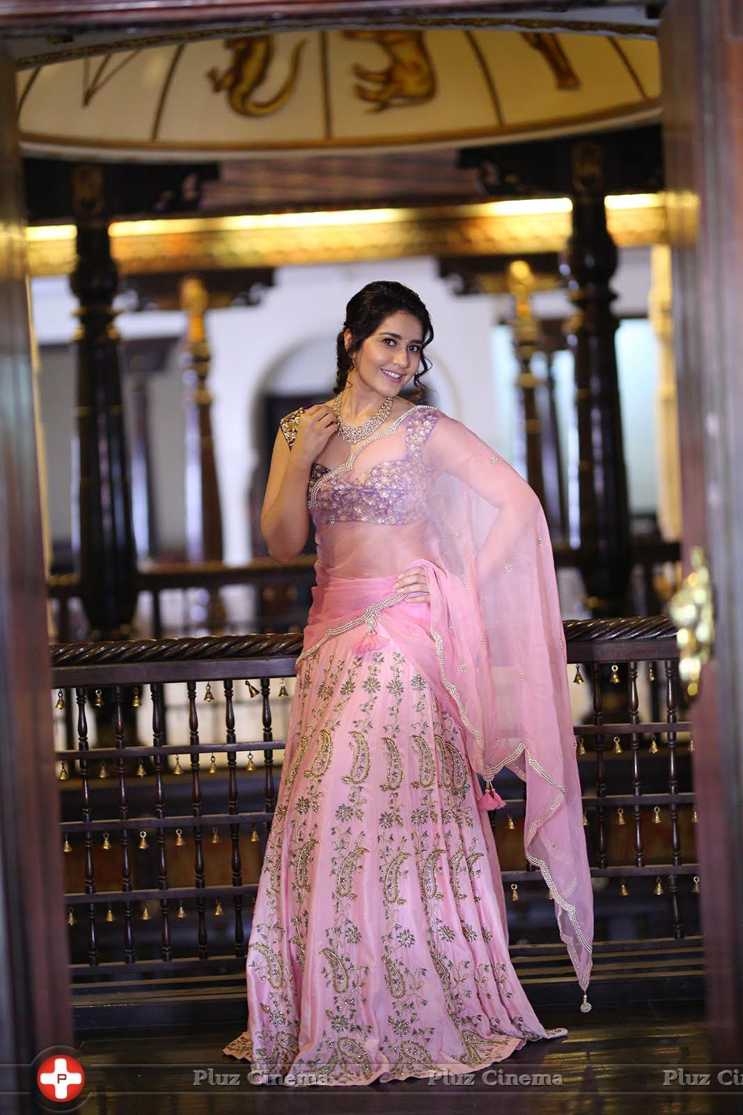 Raashi Khanna in Transparent Pink Saree Photos | Picture 1461442