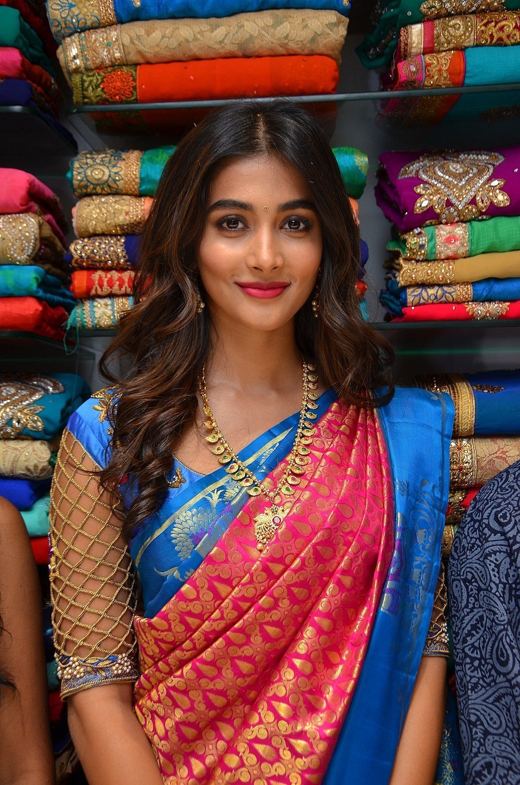 Pooja Hegde Launches Anutex Shopping Mall | Picture 1518656