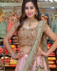 Simrat Juneja at Divalicious by Splurge-International Fashion Exhibition | Picture 1520019