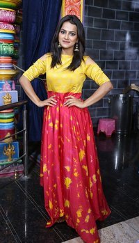 Shraddha Srinath at US Productions Movie Opening | Picture 1504707