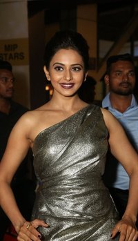 Rakul Preet Singh - Jio Filmfare South Awards 2017 Photos