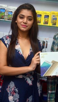 Yamini Bhaskar Launches 38th CELLBAY Mobile Store | Picture 1508698