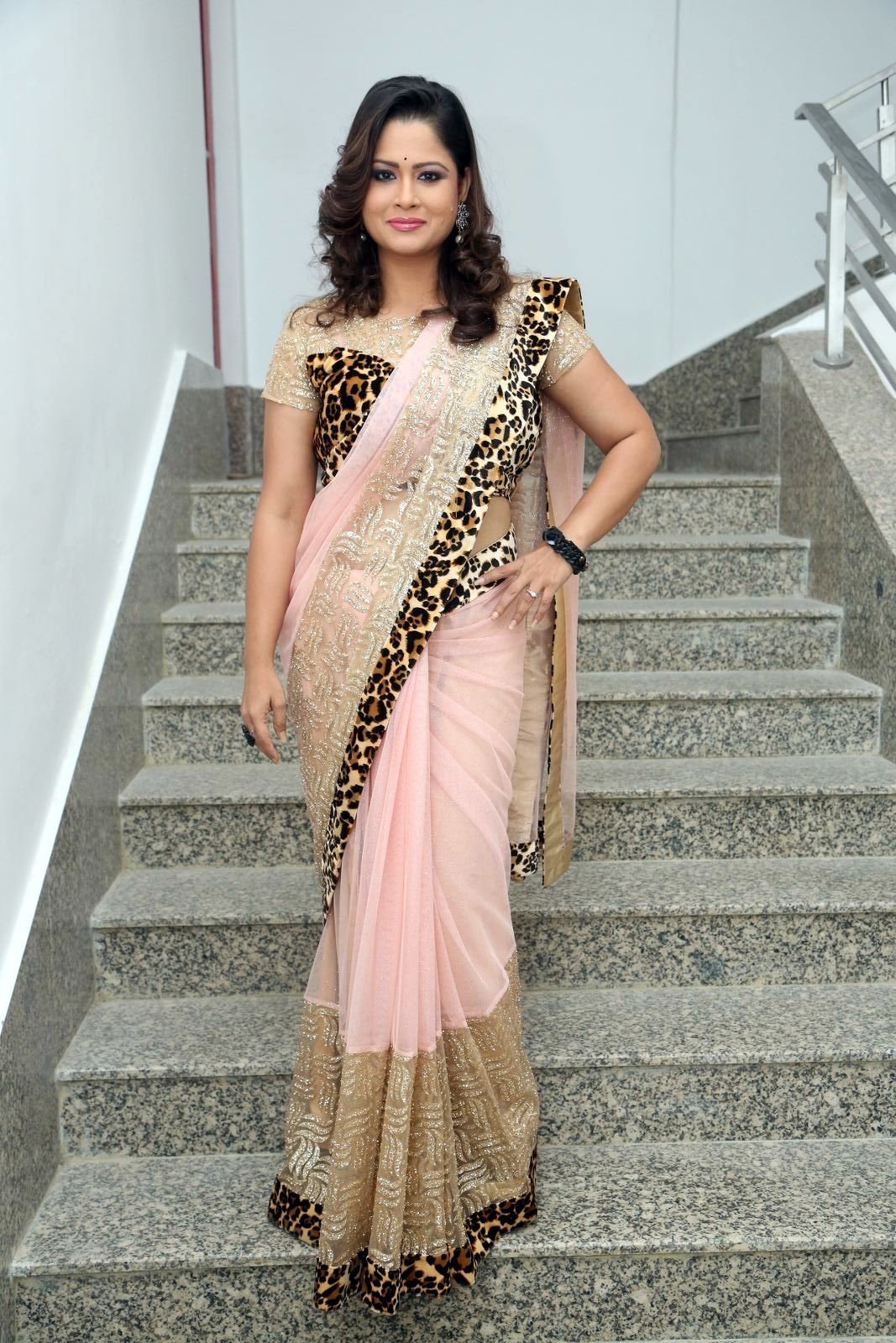 Shilpa Chakravarthy In Pink Saree Photos | Picture 1481228