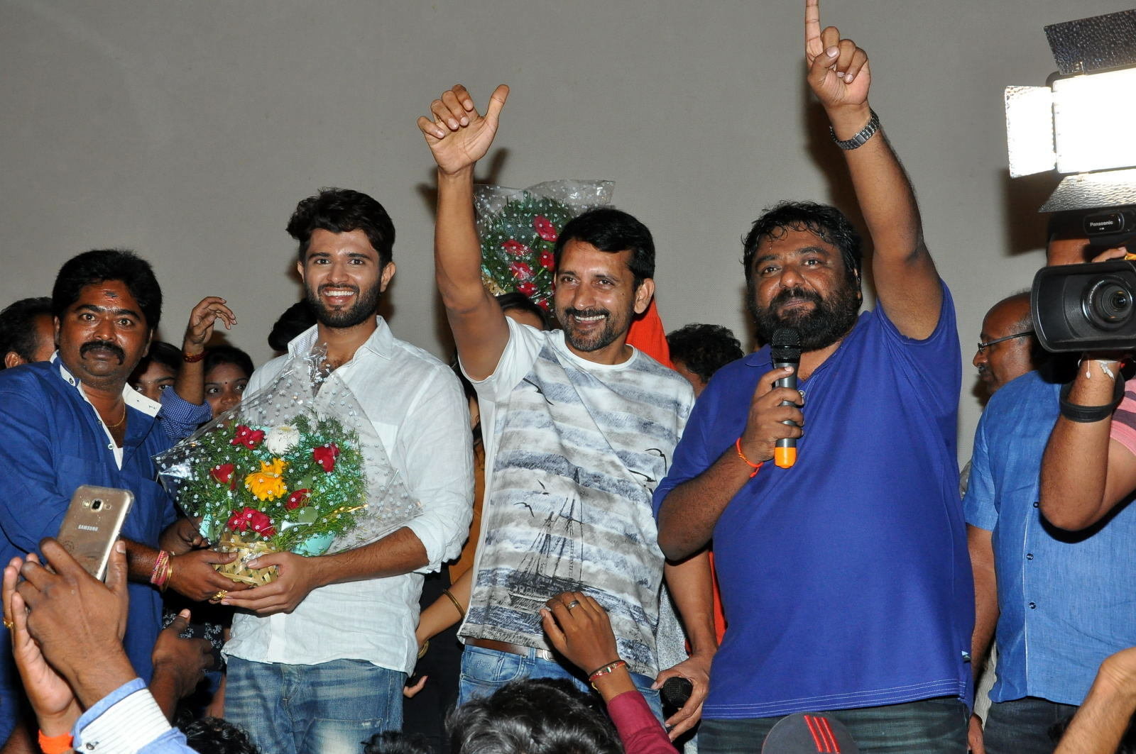 Dwaraka Movie Success Tour At Rajahmundry Photos | Picture 1481432