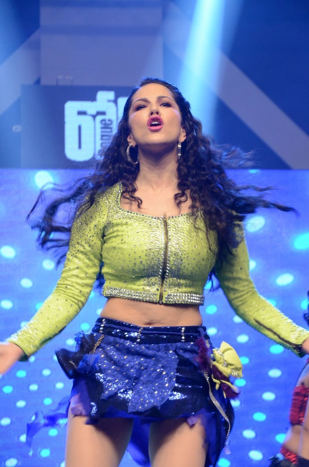 Sunny Leone Performing Hot In Stage At Rogue Audio Release Function Photos | Picture 1482028