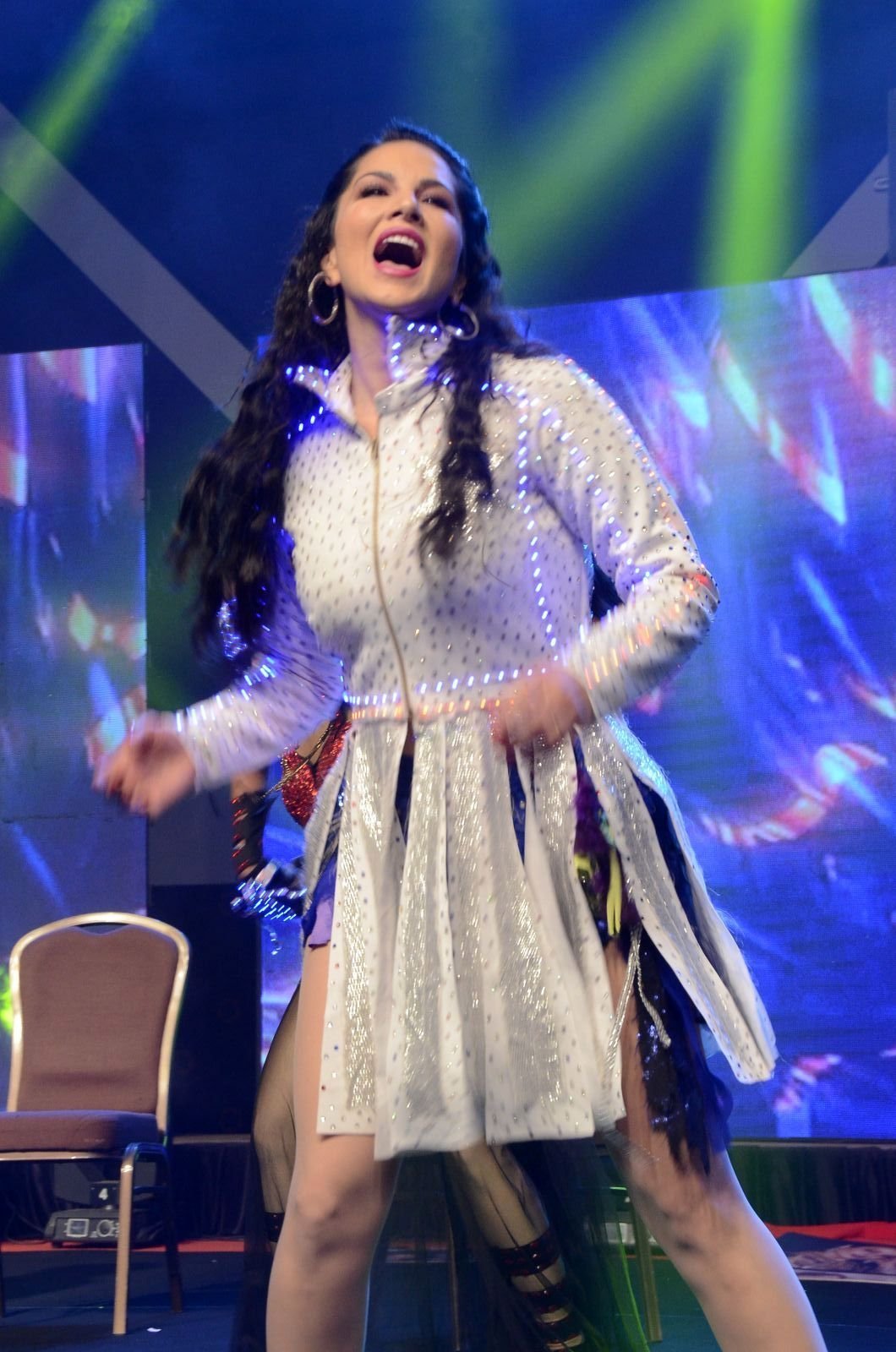Sunny Leone Performing Hot In Stage At Rogue Audio Release Function Photos | Picture 1482033