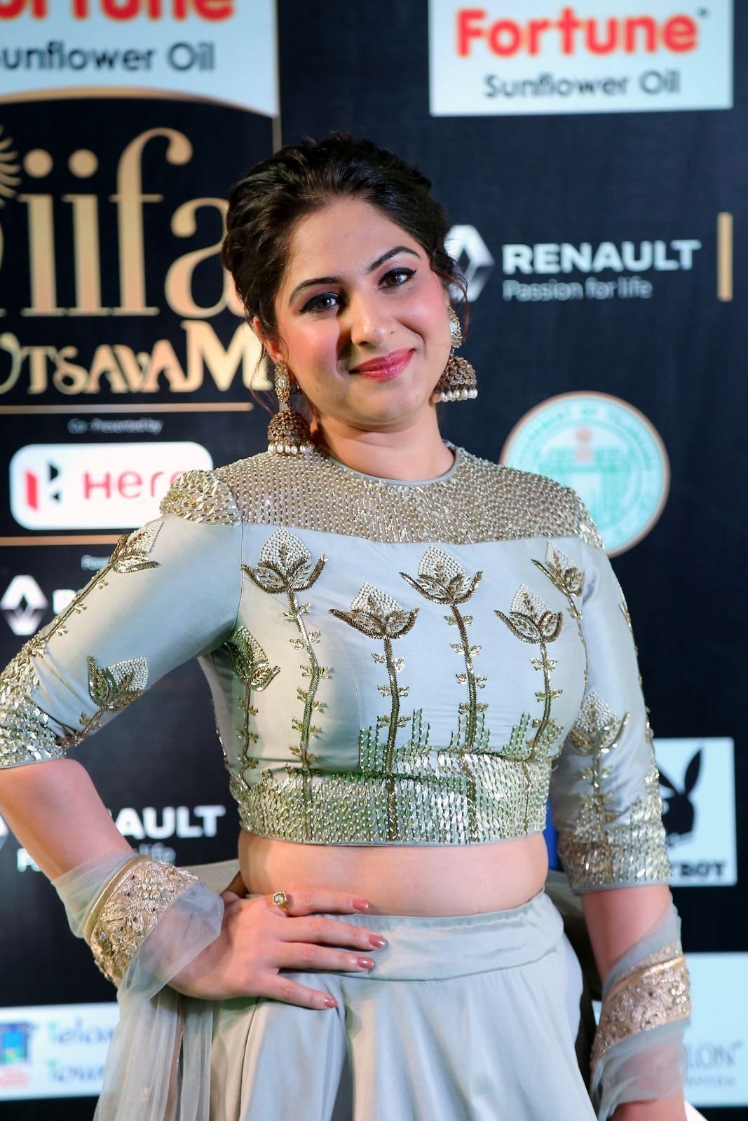 Gowri Munjal Hot at TSR TV9 National Film Awards Photos | Picture 1487915