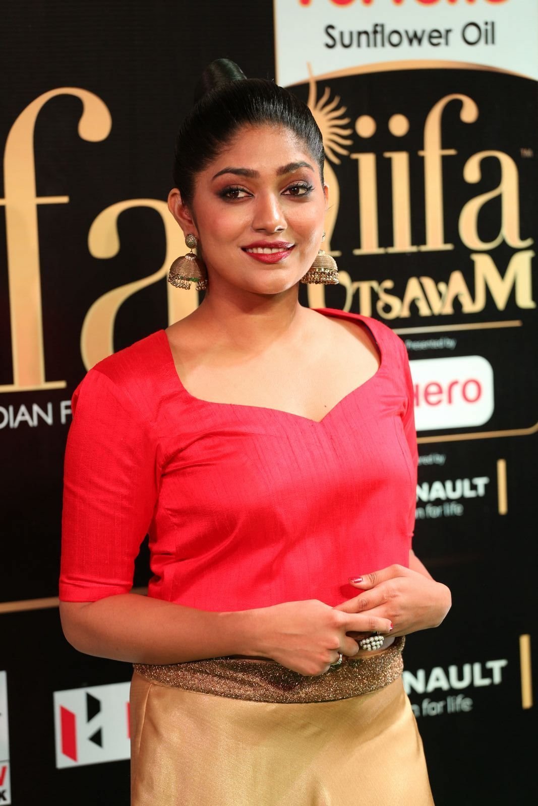 Actress Samyuktha at IIFA Utsavam Awards 2017 Photos | Picture 1488019