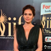 Esha Gupta at IIFA Utsavam Awards 2017 Photos | Picture 1488842