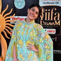 Isha Talwar Hot at IIFA Utsavam Awards 2017 Photos | Picture 1488708