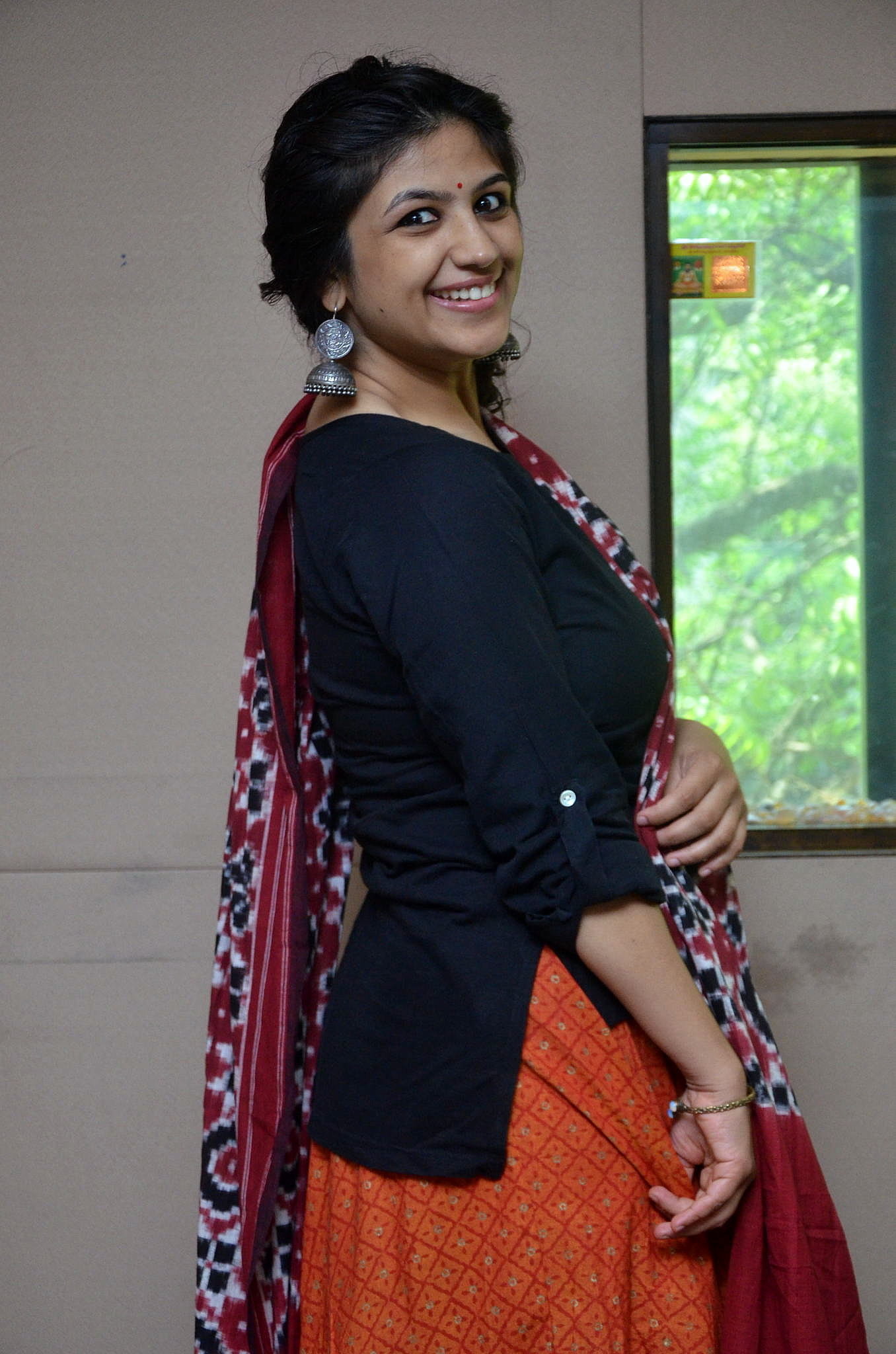 Supriya Shailja In Black Top And Long Skirt Latest Photos | Picture 1489063