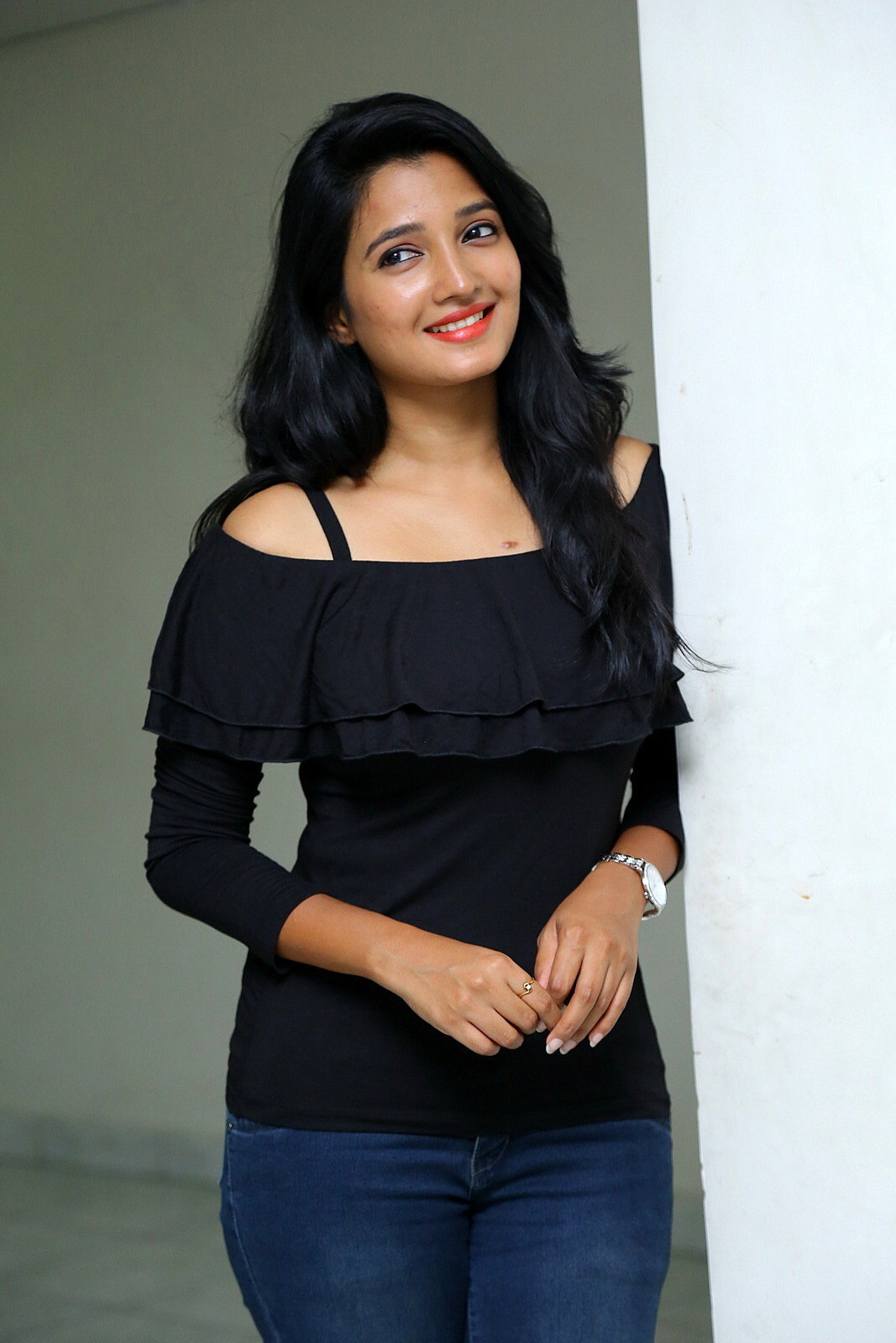 Deepthi Shetty Stills at Sriramudinta Srikrishnudanta Trailer Launch | Picture 1495969