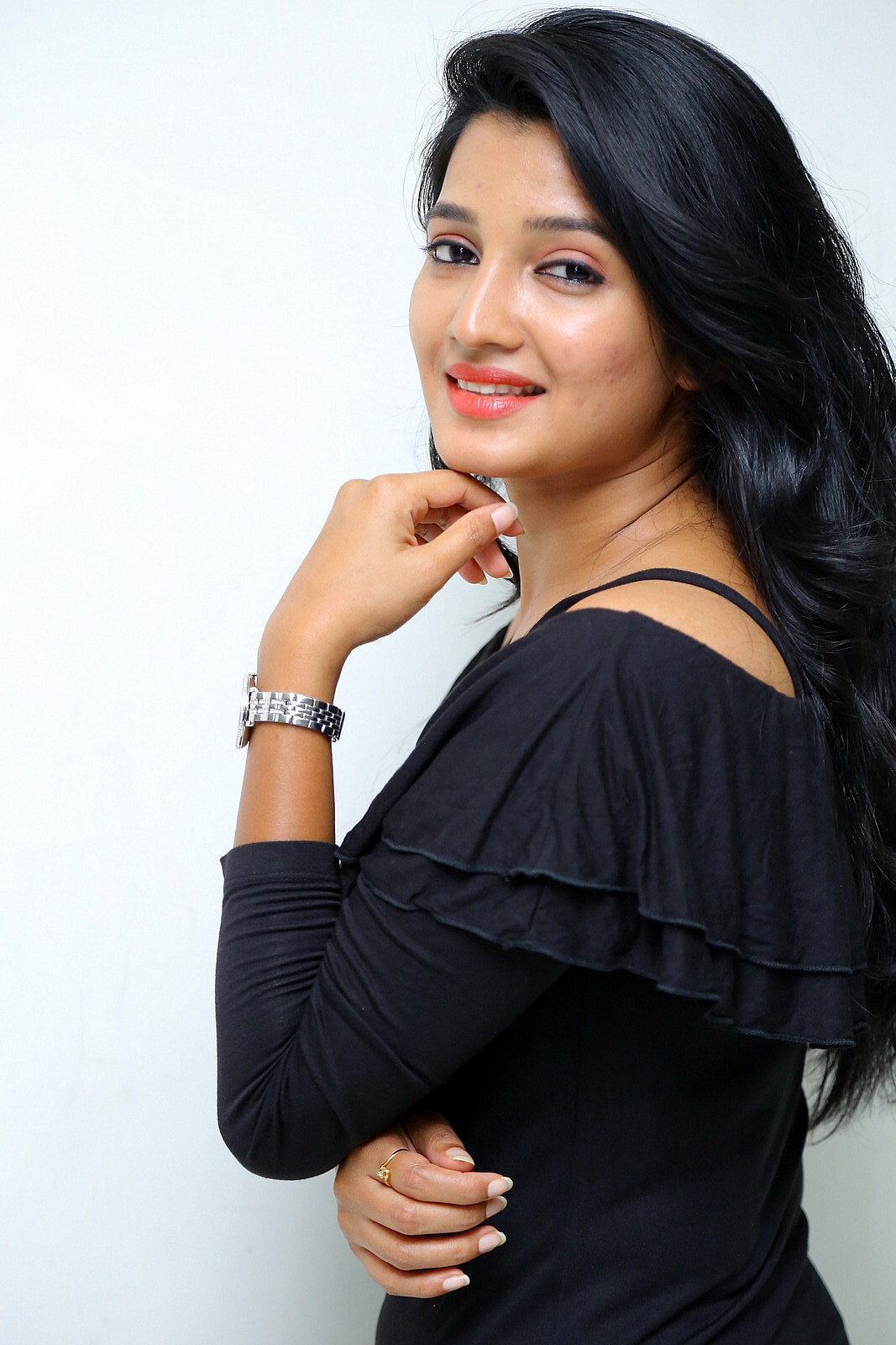 Deepthi Shetty Stills at Sriramudinta Srikrishnudanta Trailer Launch | Picture 1495975