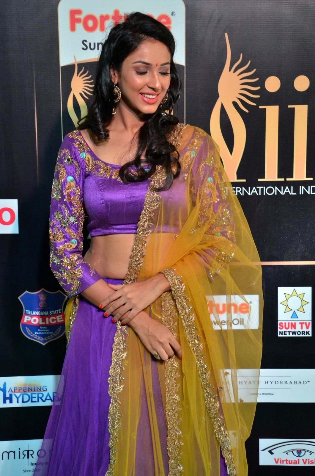 Priya Sri Hot at IIFA Utsavam Awards 2017 Photos | Picture 1497373