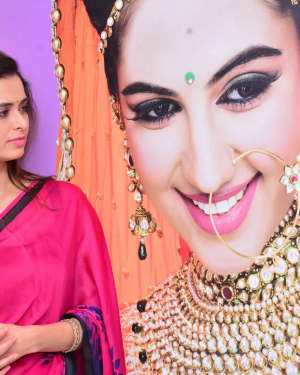 Actress Meenakshi Dixit launches Naturals Salon at Vijayawada  Photos | Picture 1543937