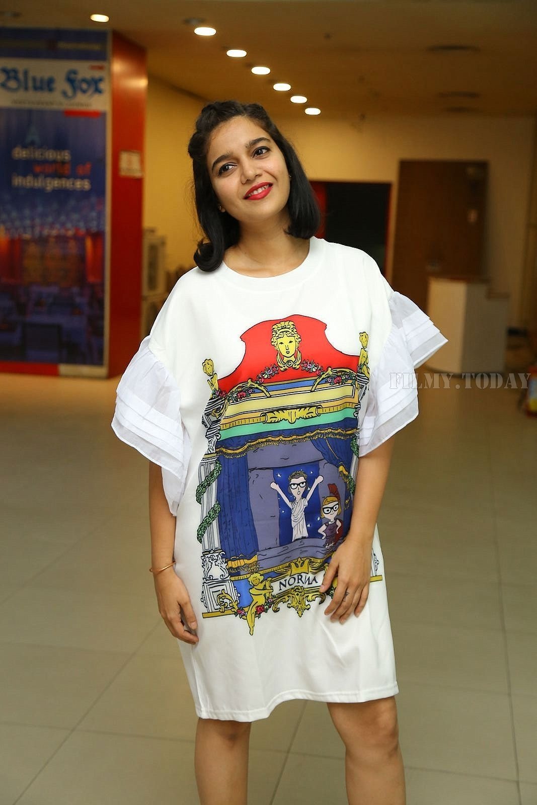 Actress Swathi at London Babulu Premiere Show Photos | Picture 1544757