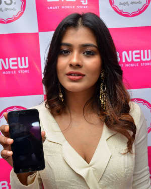 Actress Hebah Patel Launch B New Mobile Store Photos | Picture 1545458