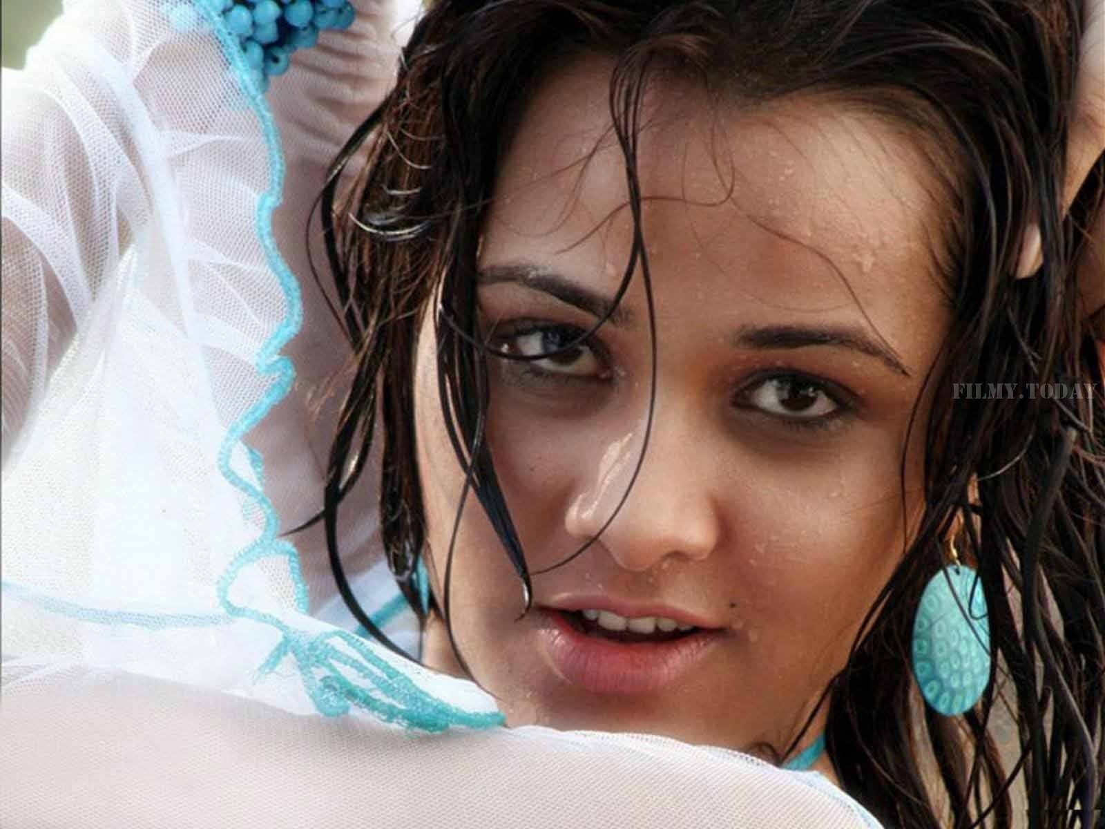 Nisha Kothari Hot Stills In O Ravana Lanka Movie | Picture 1546206