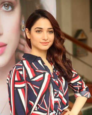 Actress Tamanna Bhatia at Queen Movie Launch Photos | Picture 1532324