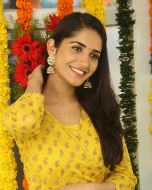 Actress Ruhani Sharma at Chi La Sow Movie Opening Photos | Picture 1535398