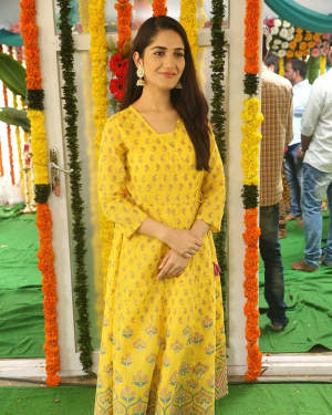 Actress Ruhani Sharma at Chi La Sow Movie Opening Photos | Picture 1535376