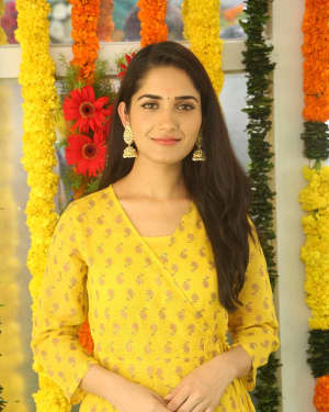 Actress Ruhani Sharma at Chi La Sow Movie Opening Photos | Picture 1535381