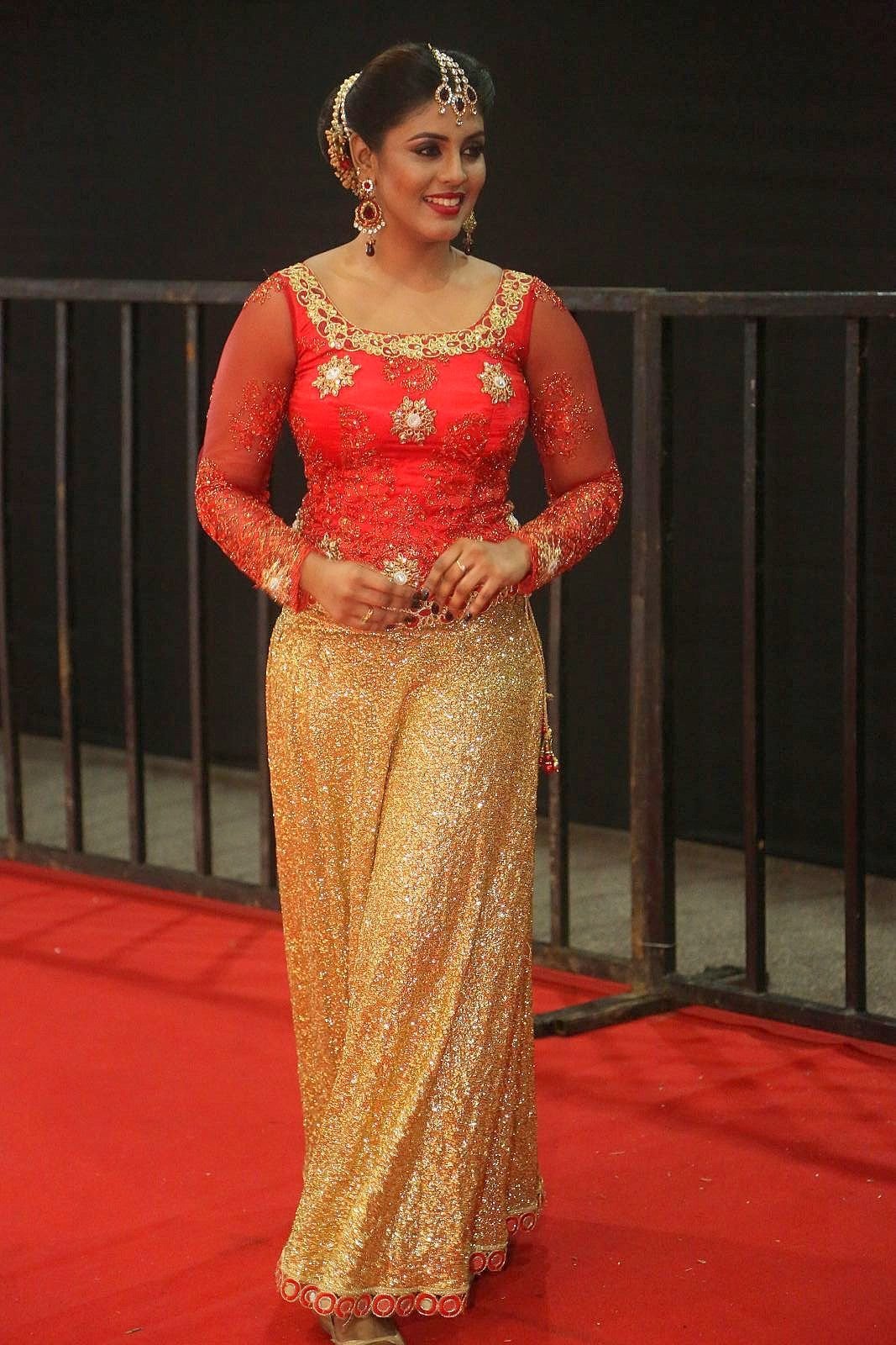 Actress Iniya at Mirchi Awards 2017 Photos | Picture 1525307