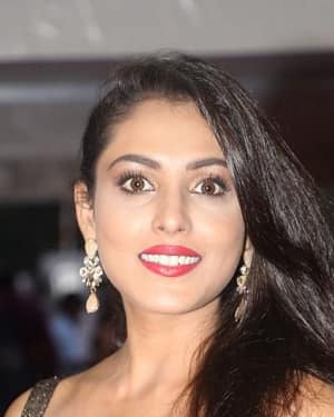 Actress Madhu Shalini Hot at Mirchi Awards 2017 Photos | Picture 1525286