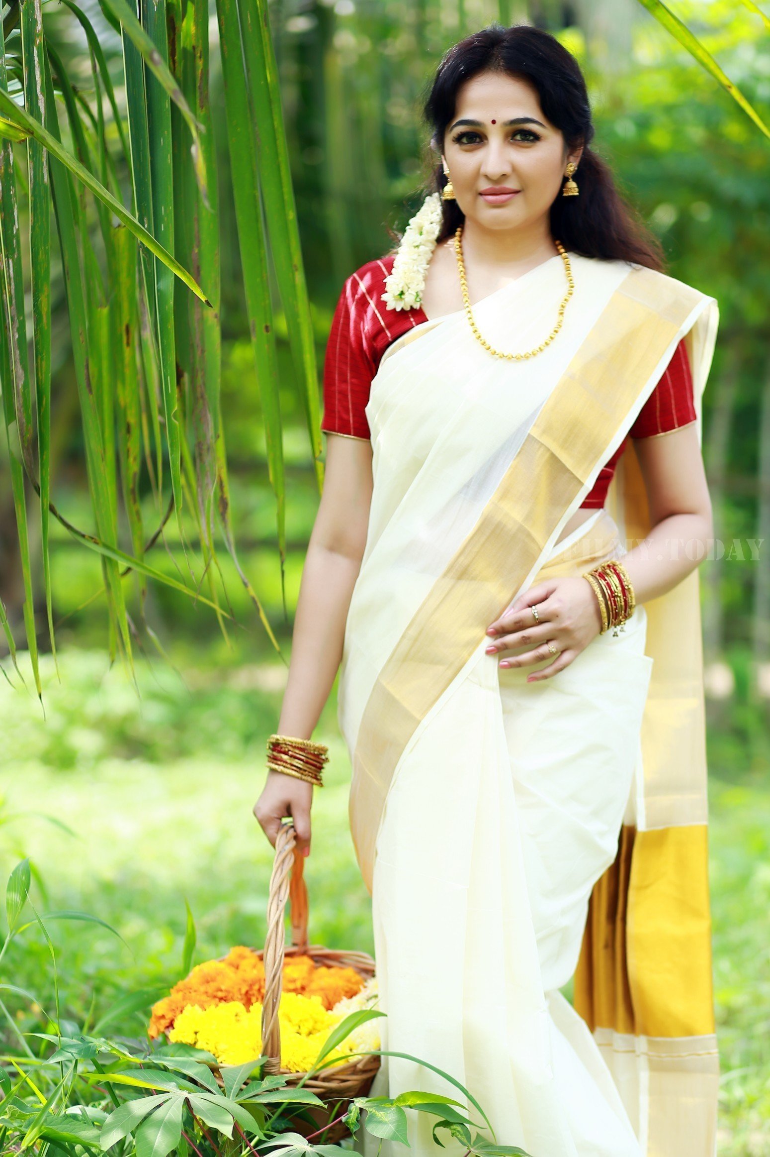 Actress Aavaana Onam Photoshoot | Picture 1525724