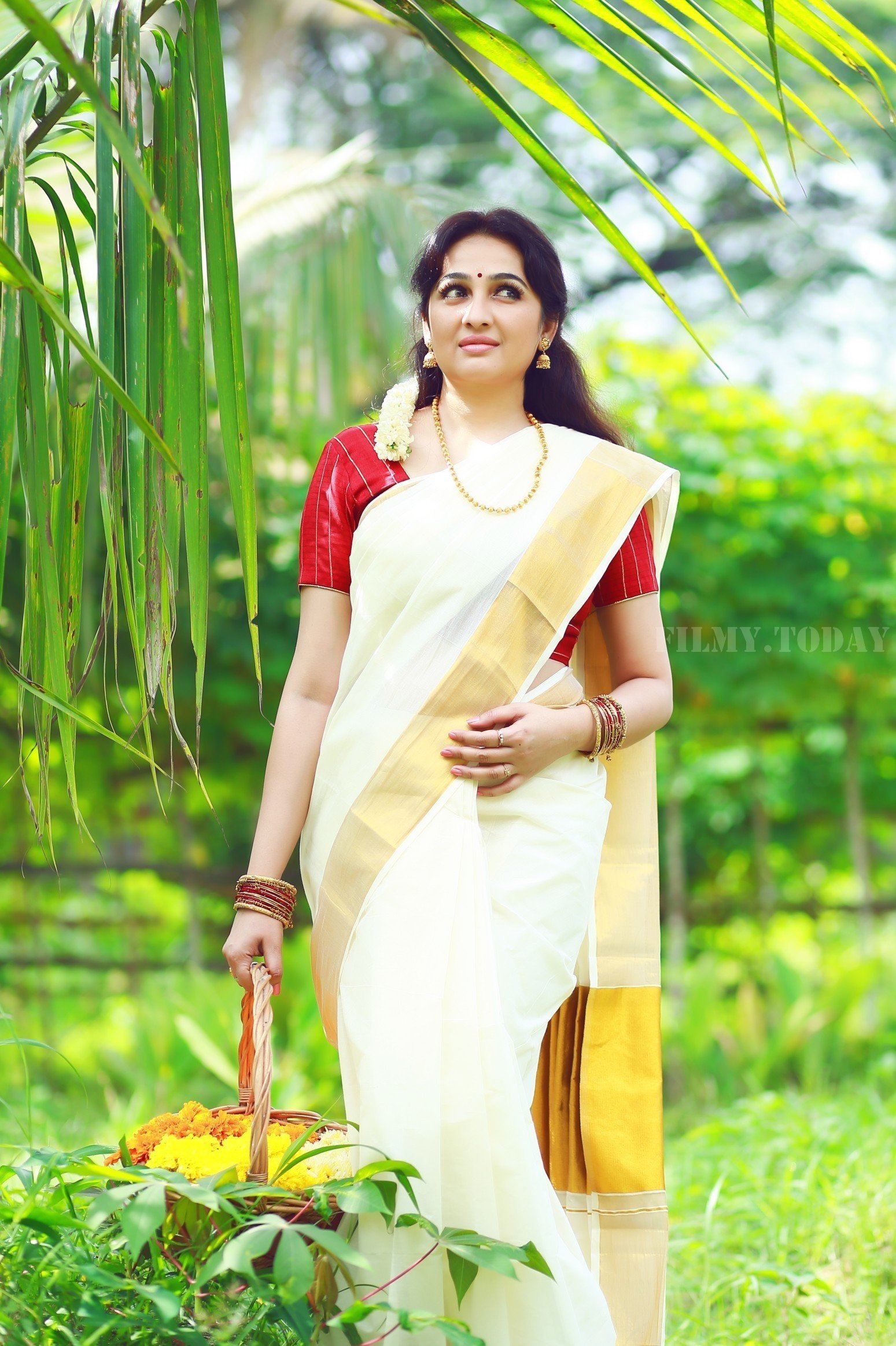 Actress Aavaana Onam Photoshoot | Picture 1525725