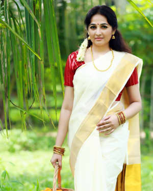 Actress Aavaana Onam Photoshoot | Picture 1525724