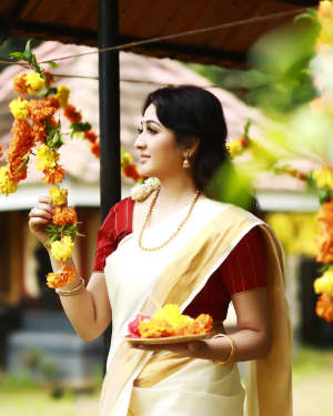 Actress Aavaana Onam Photoshoot | Picture 1525730