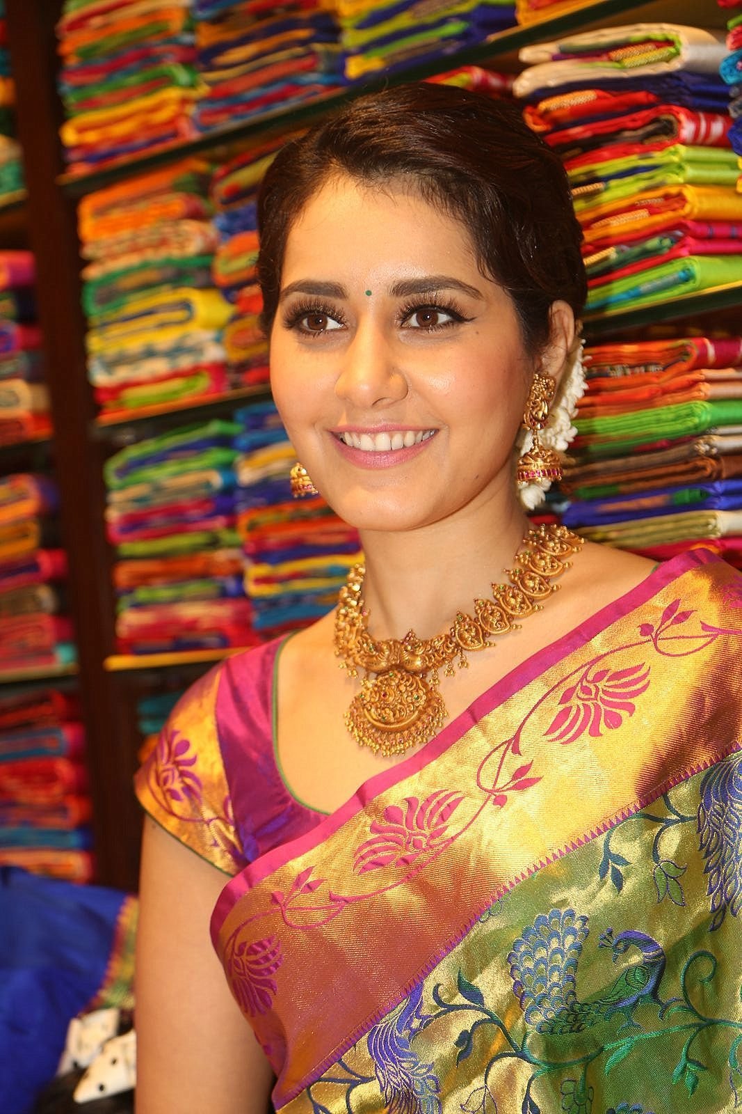 Raashi Khanna - Celebs at South India Shopping Mall Opening Photos | Picture 1526509