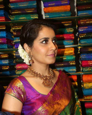 Raashi Khanna - Celebs at South India Shopping Mall Opening Photos