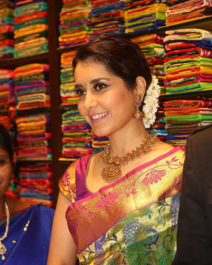 Raashi Khanna - Celebs at South India Shopping Mall Opening Photos | Picture 1526513