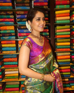 Raashi Khanna - Celebs at South India Shopping Mall Opening Photos | Picture 1526520
