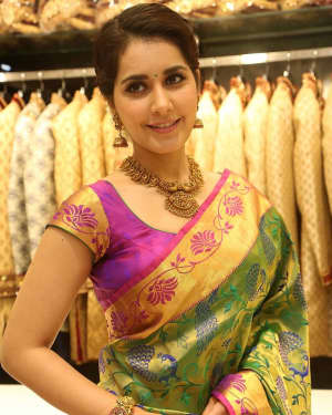 Raashi Khanna - Celebs at South India Shopping Mall Opening Photos | Picture 1526547