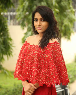 Actress Rashmi Gautham at Next Nuvve Trailer Launch Photos | Picture 1528628