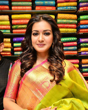 Catherine Tresa - KLM Shopping Mall Launch Photos | Picture 1529901