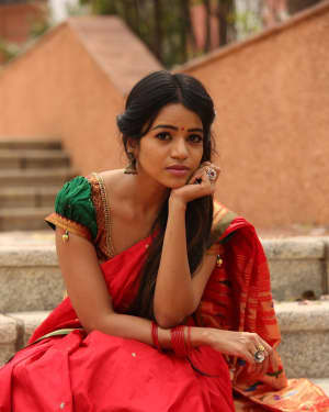 Actress Bhavya Sri Stills at Silk India Expo at Shilpakala Vedika | Picture 1574989