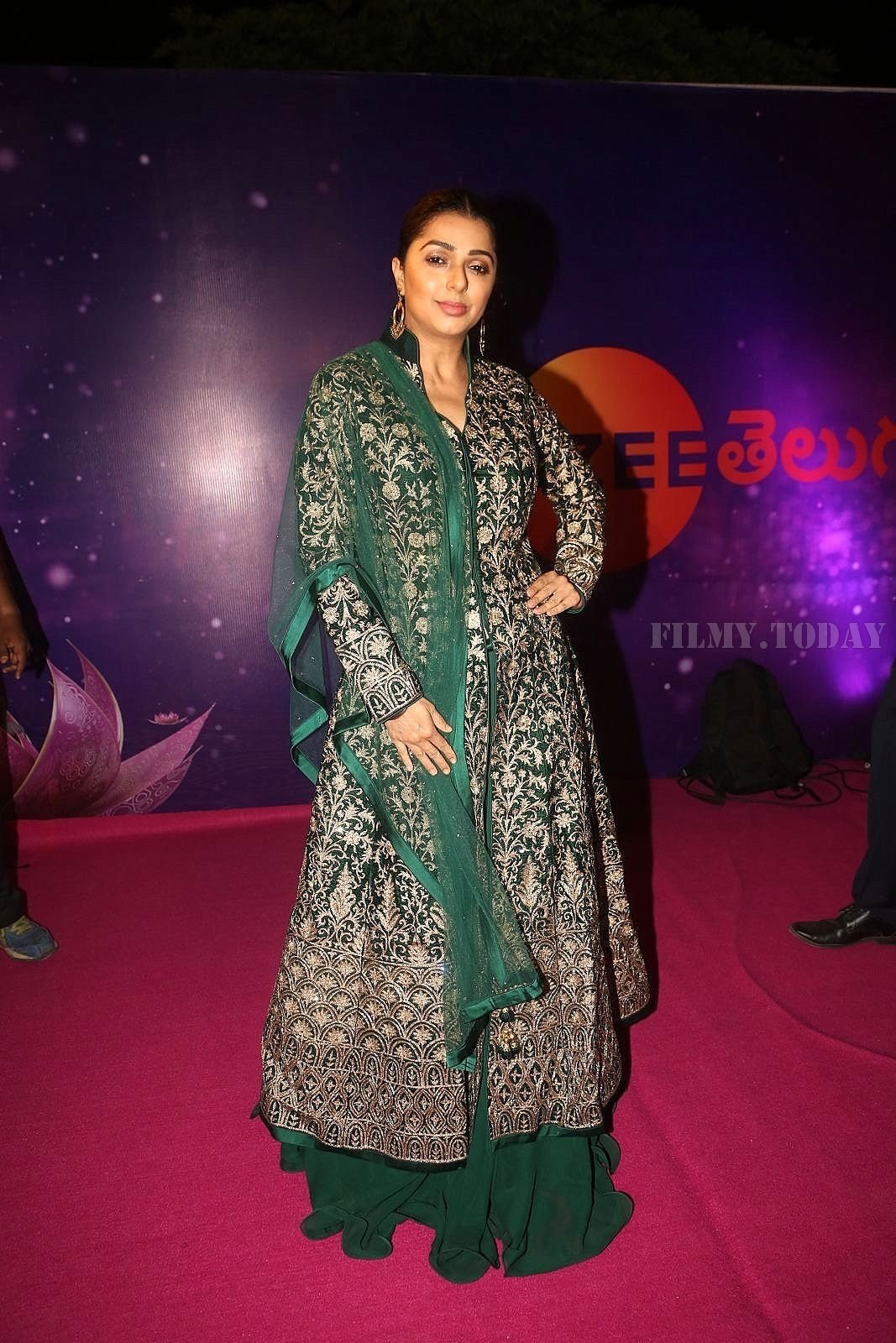 Bhumika Chawla - Zee Telugu Apsara Awards 2018 Red Carpet Stills | Picture 1576439