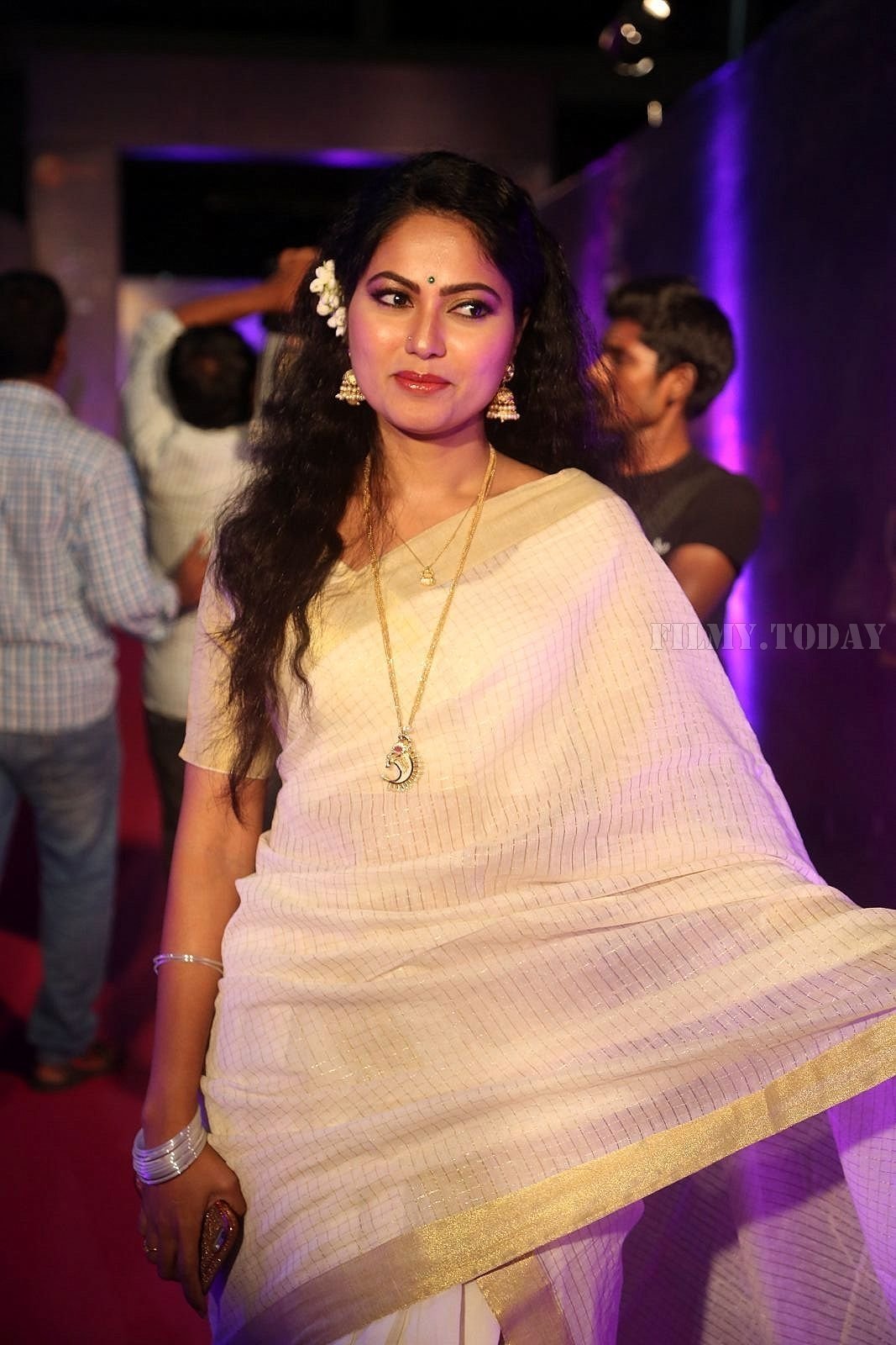 Suhasini (Telugu) - Zee Telugu Apsara Awards 2018 Red Carpet Stills | Picture 1577081