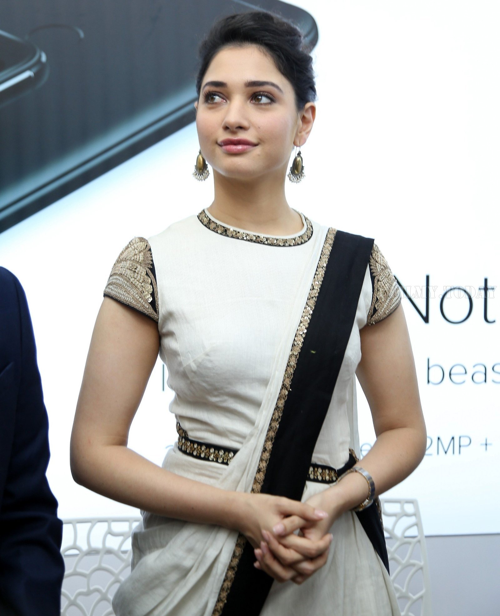 Photos: Tamanna Bhatia launches Happi Mobiles store | Picture 1577278