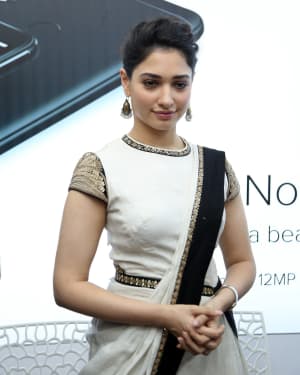 Photos: Tamanna Bhatia launches Happi Mobiles store | Picture 1577249