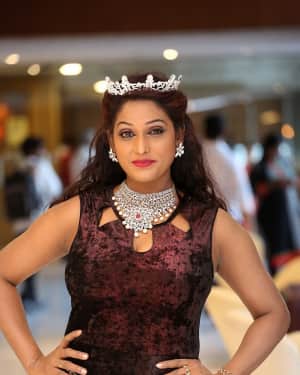Actress Archana Chawdapur Stills at MRS INDIA I am Powerful 2018 Event | Picture 1578515