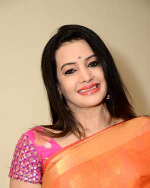 Actress Deeksha Panth Stills at Style Bazaar Exhibition Launch | Picture 1579418